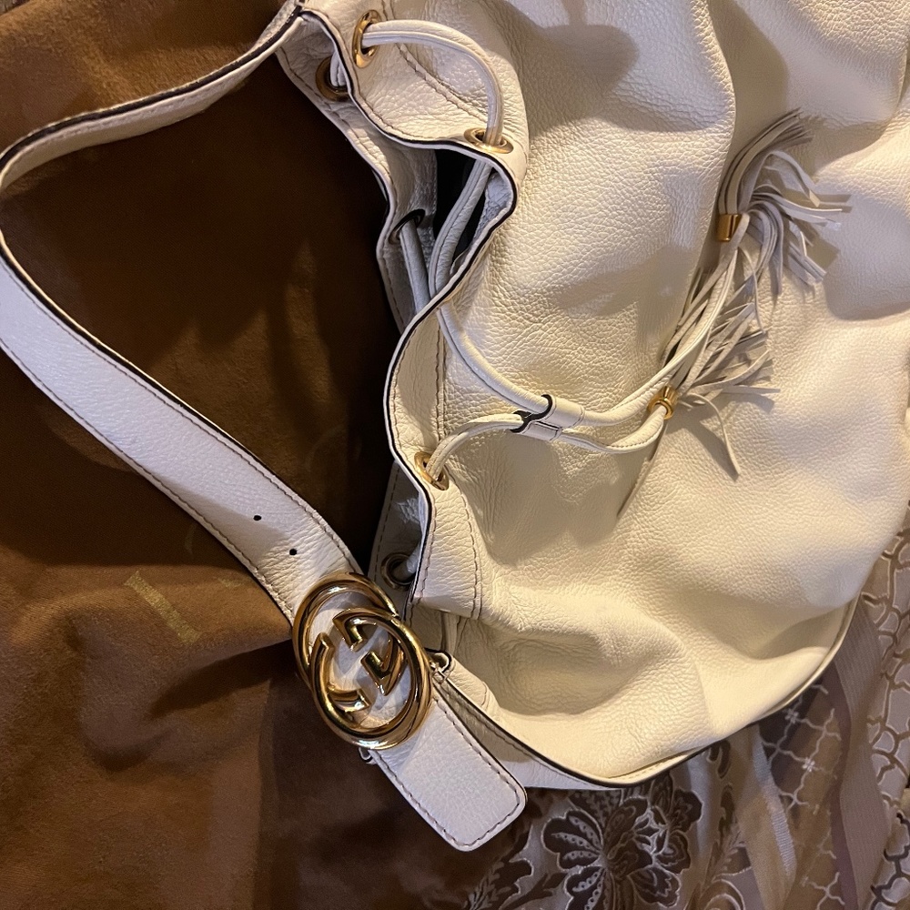 Large Gucci Cream Drawstring - Picture 4 of 9